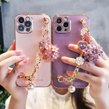 Lade das Bild in den Galerie-Viewer, Luxury Plating Glitter Camellia Gem Bracelet Flower Pendant Phone Case For IPhone13 12 11 Pro XS MAX XR X 7 8 Plus Cover Coque
